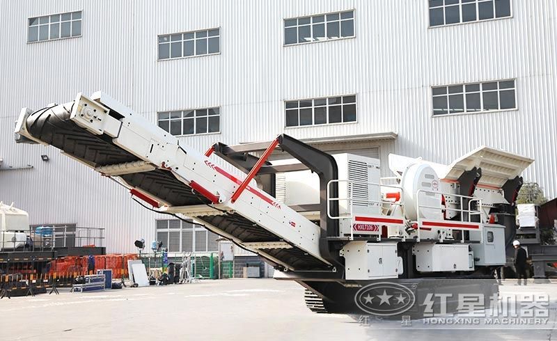 履帶破碎機(jī)_液壓自行驅(qū)動(dòng)，全剛性船型結(jié)構(gòu)組合