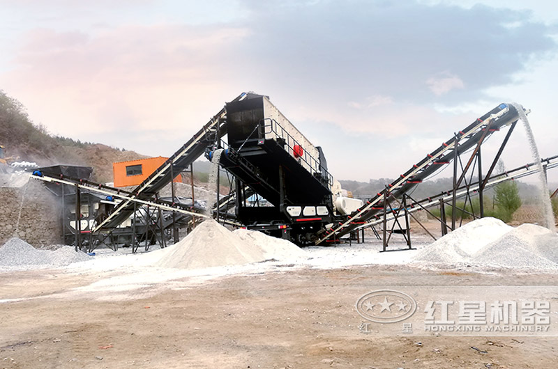 移動式小型石頭破碎機(jī)在砂廠占地小，轉(zhuǎn)場靈活
